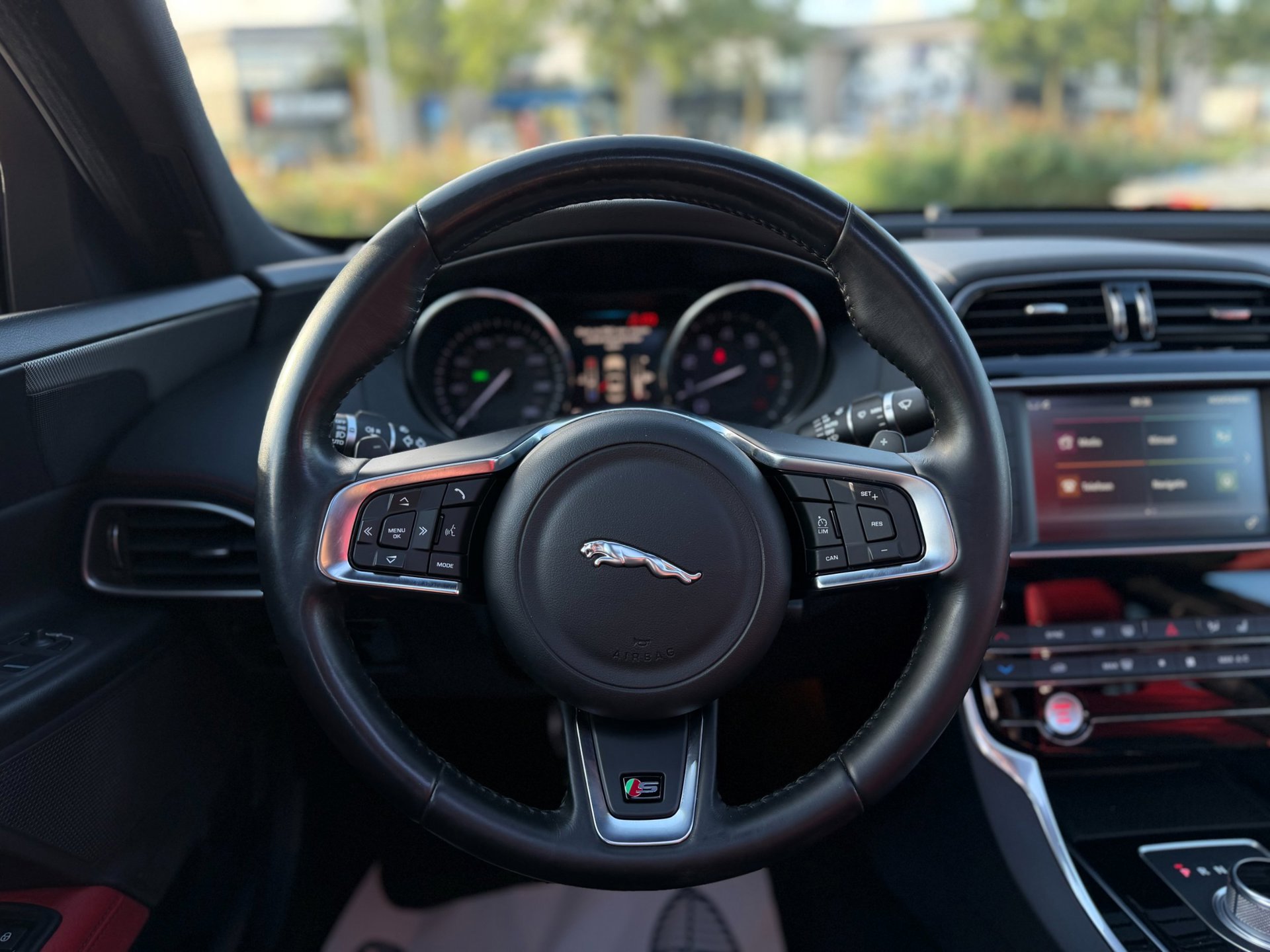 Foto van Jaguar Jaguar Xe