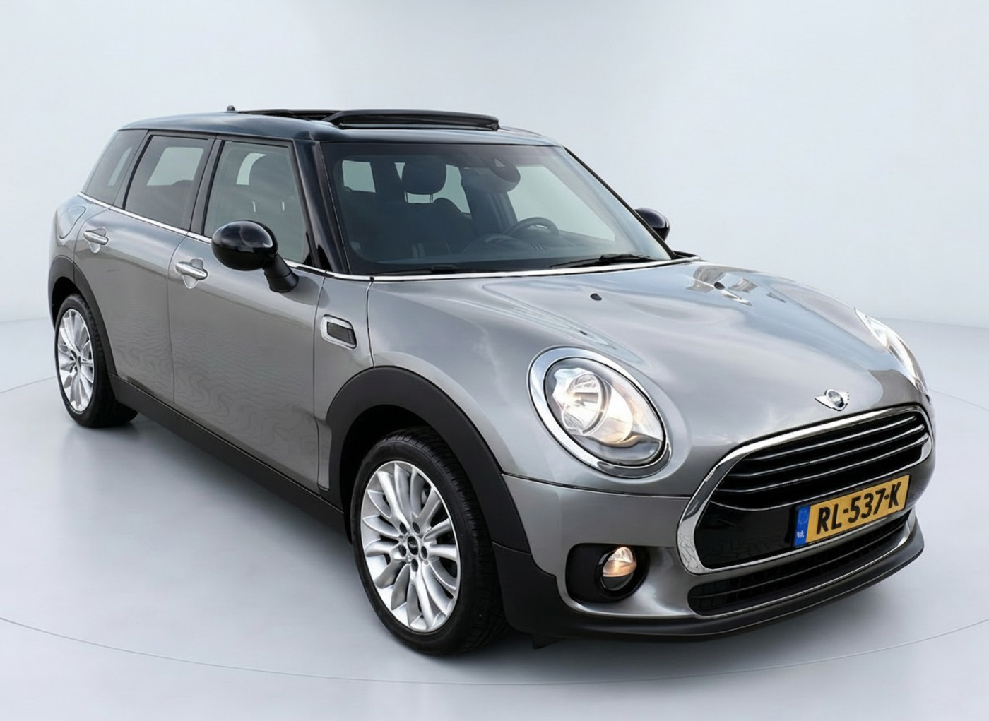 Mini Clubman Cooper 1.5 Cooper Business JCW Pano-Cruise-Harman Kardon 2018 - voorkant