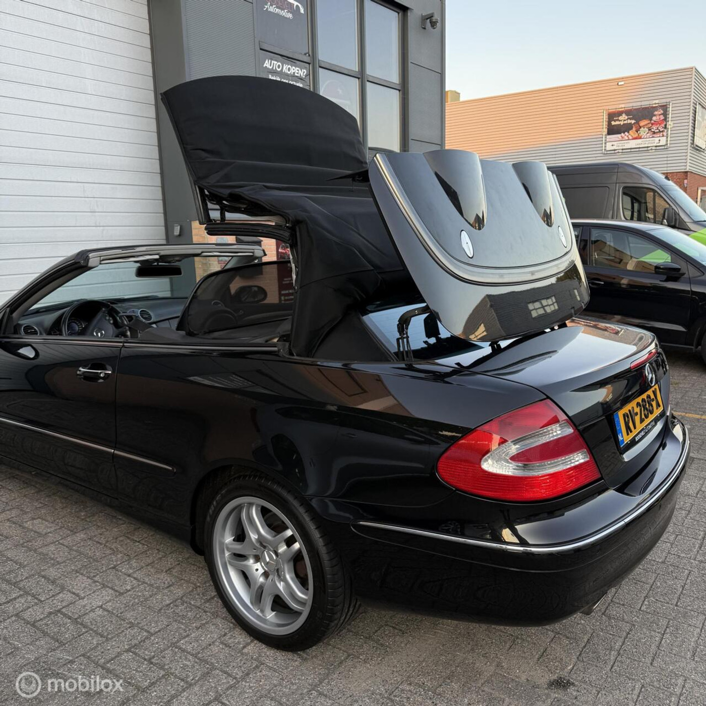 Foto van Mercedes-Benz CLK 200 Kompressor