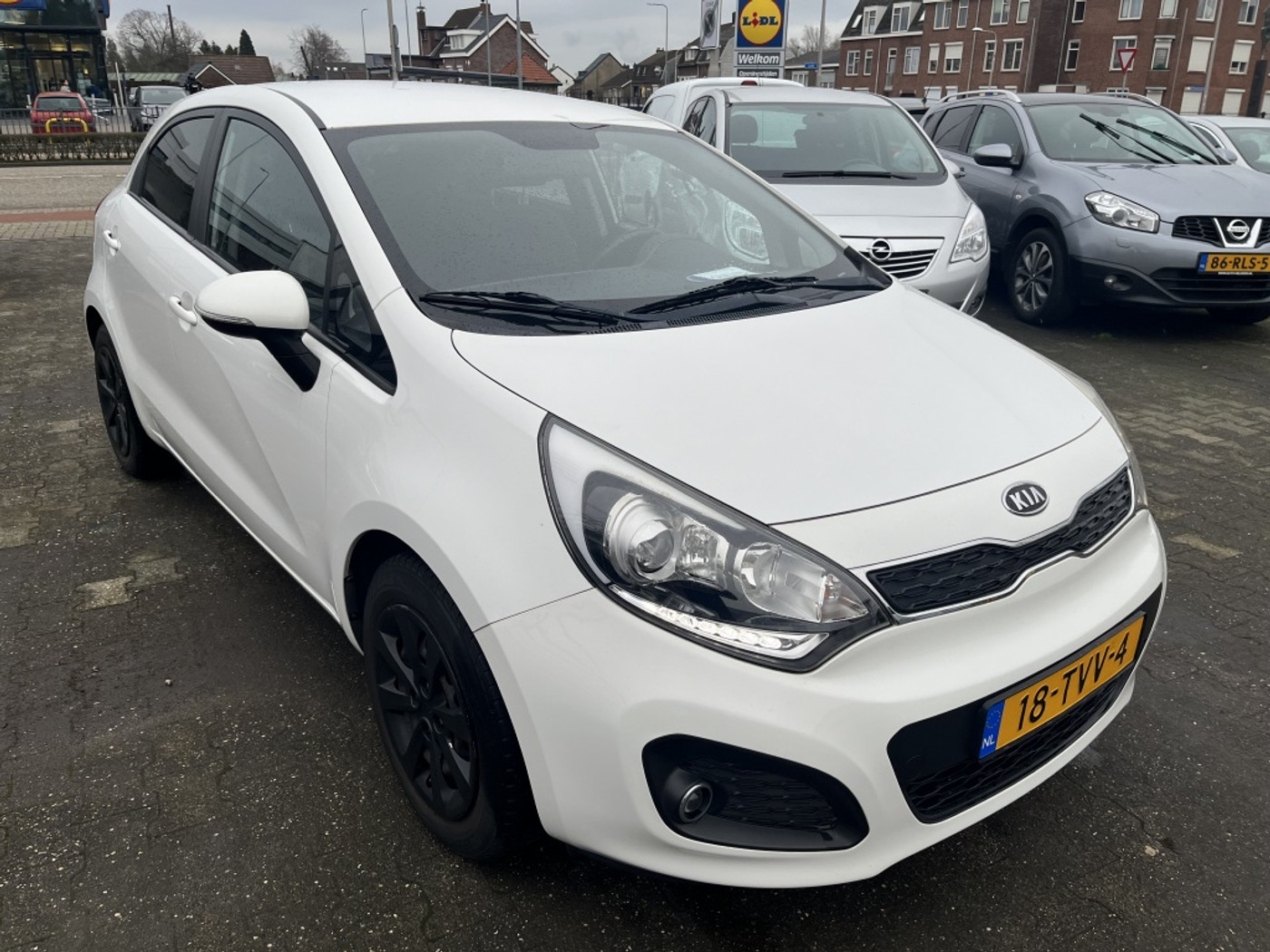 Kia Rio 1.2 CVVT Plus Pack**HOGE KORTING** 2012 - voorkant