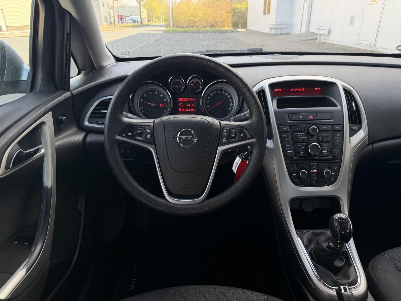 Foto van Opel Astra Notchback