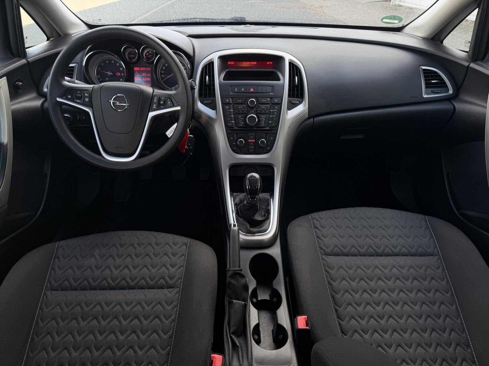 Foto van Opel Astra Notchback