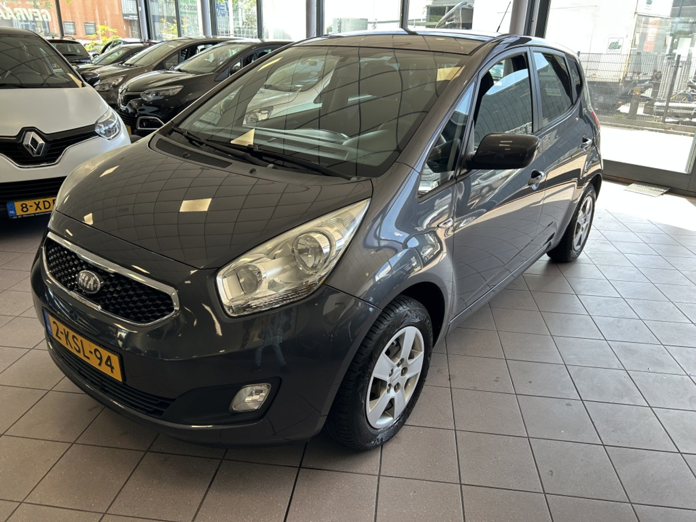 Kia Venga 1.4 CVVT 20th Anniv. Eerste Eig 103 DKM BJ 2013 !!! 2013 - voorkant