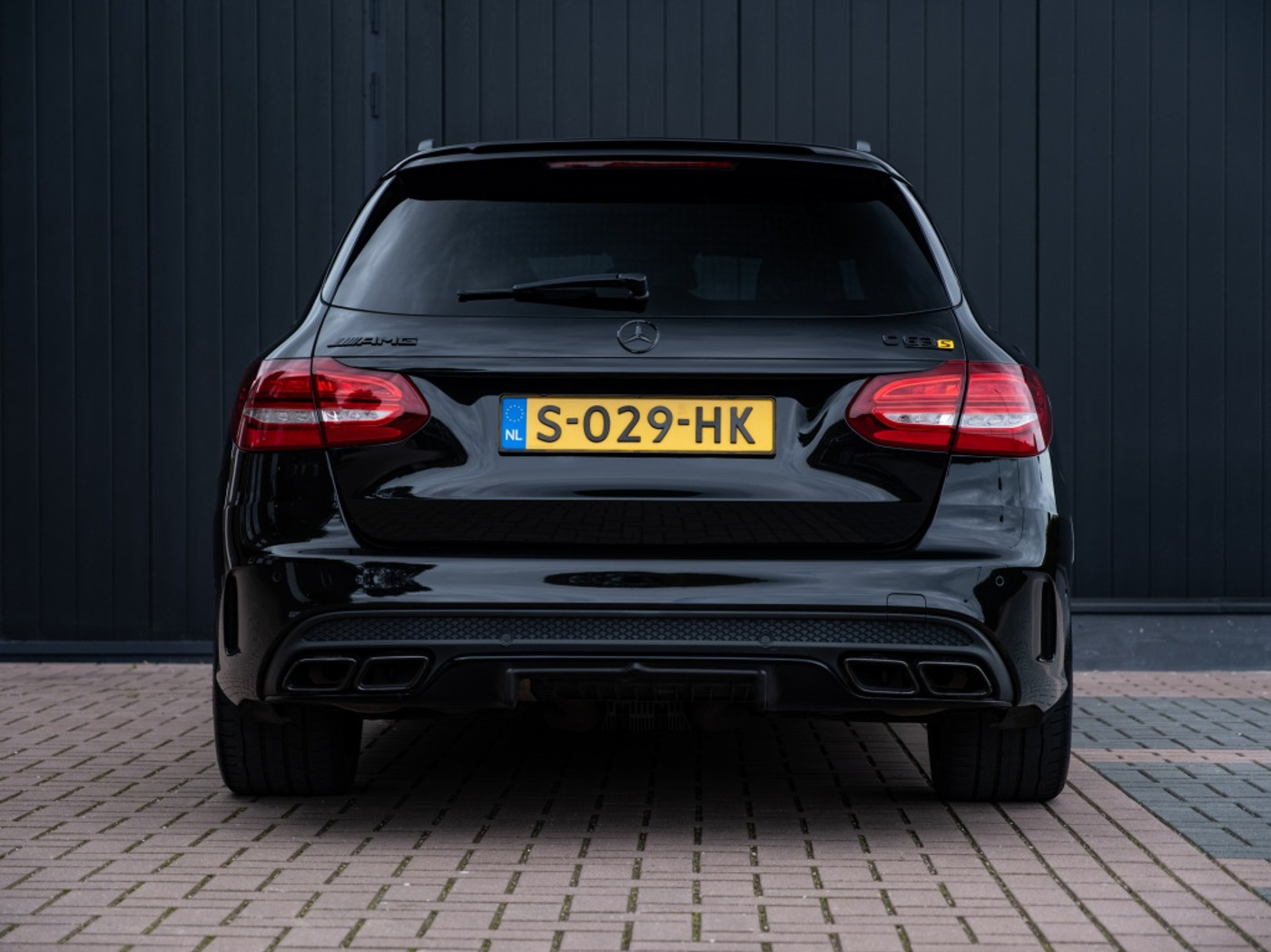 Foto van Mercedes-Benz AMG C 63