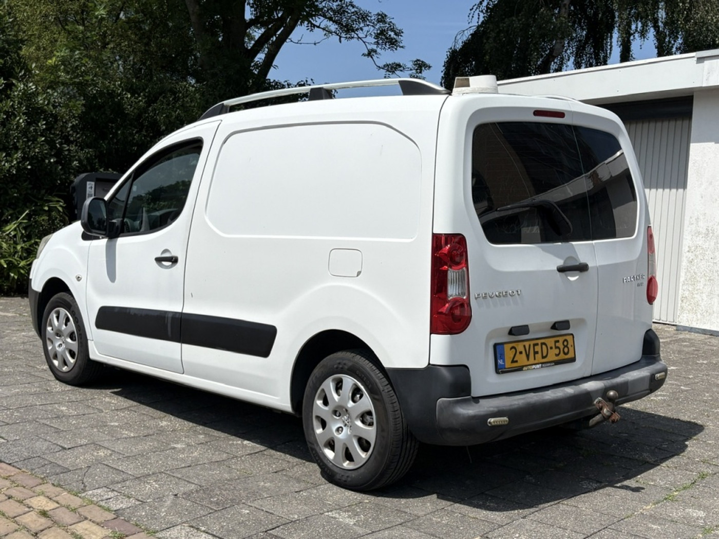 Foto van Peugeot Partner 120 L1 1.6hdif 66kw - 2pl