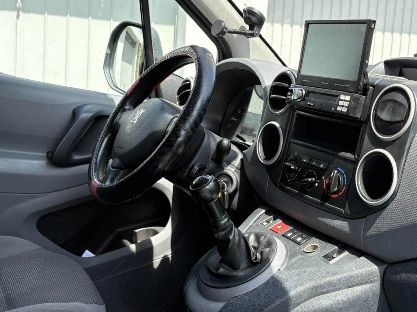 Foto van Peugeot Partner 120 L1 1.6hdif 66kw - 2pl