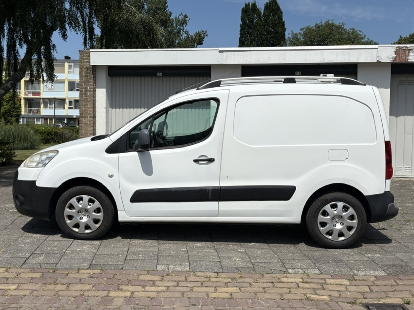Foto van Peugeot Partner 120 L1 1.6hdif 66kw - 2pl