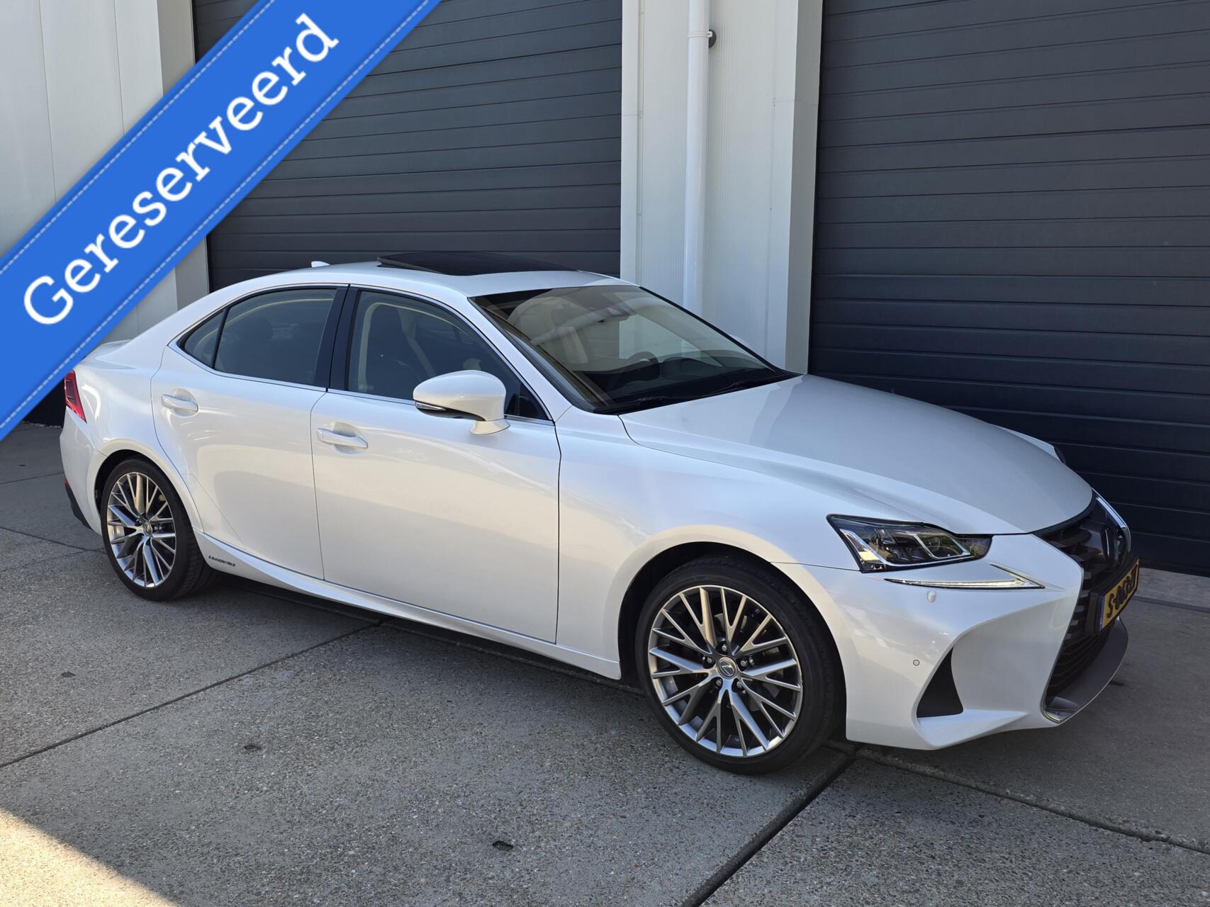 Foto van Lexus Lexus Is300h