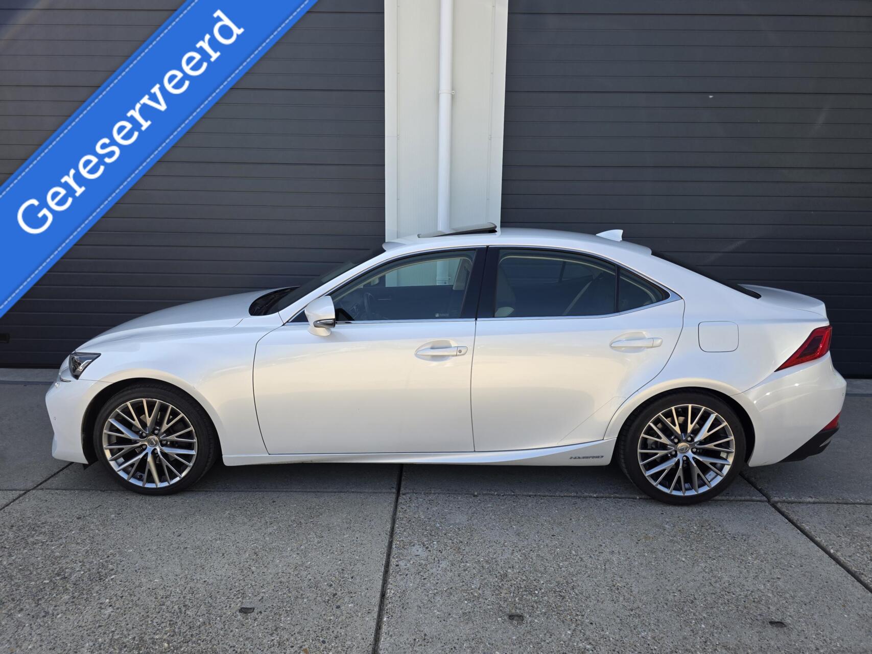 Foto van Lexus Lexus Is300h