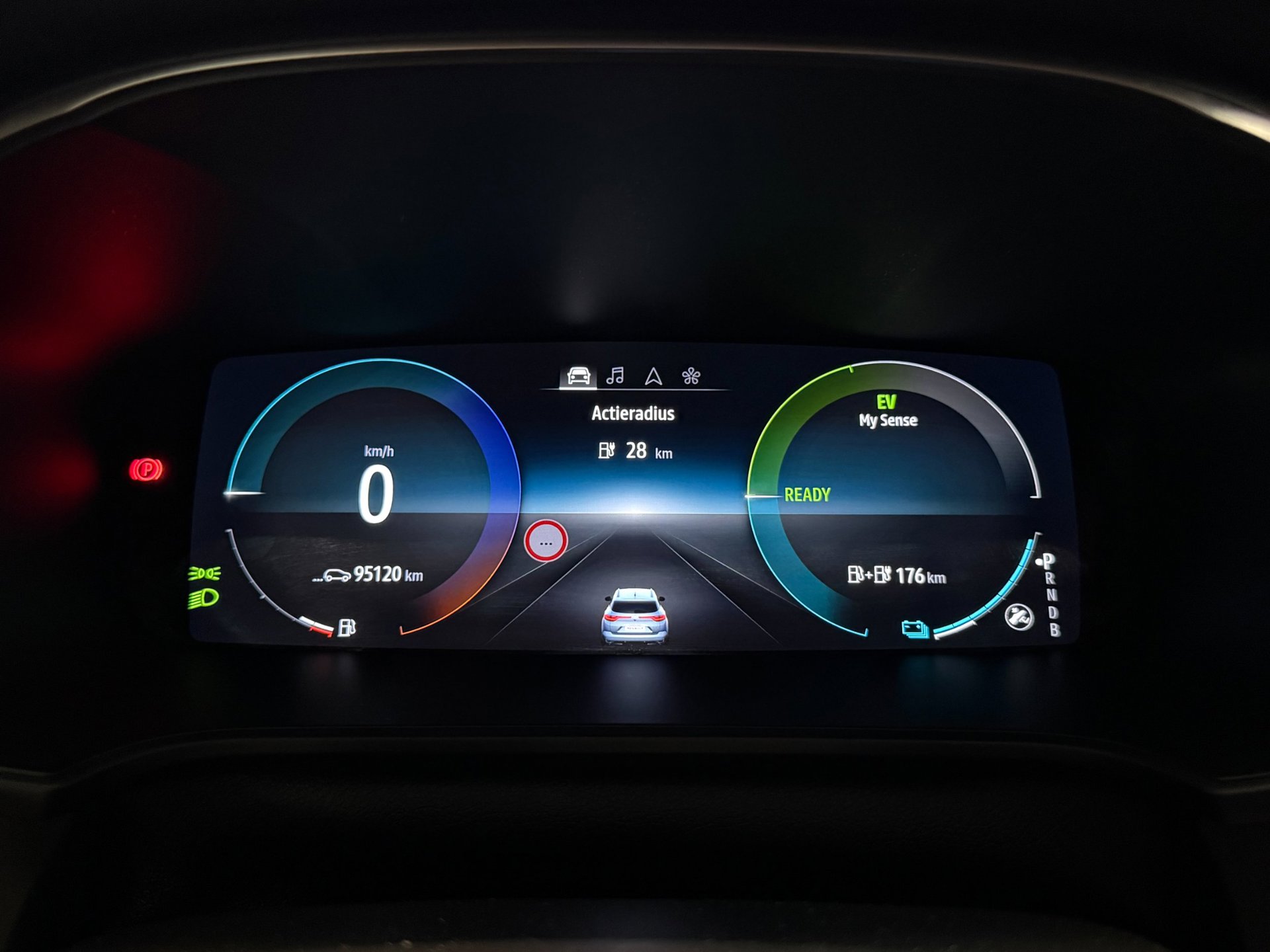 Foto van Renault Megane E-tech Plug-in Hybrid