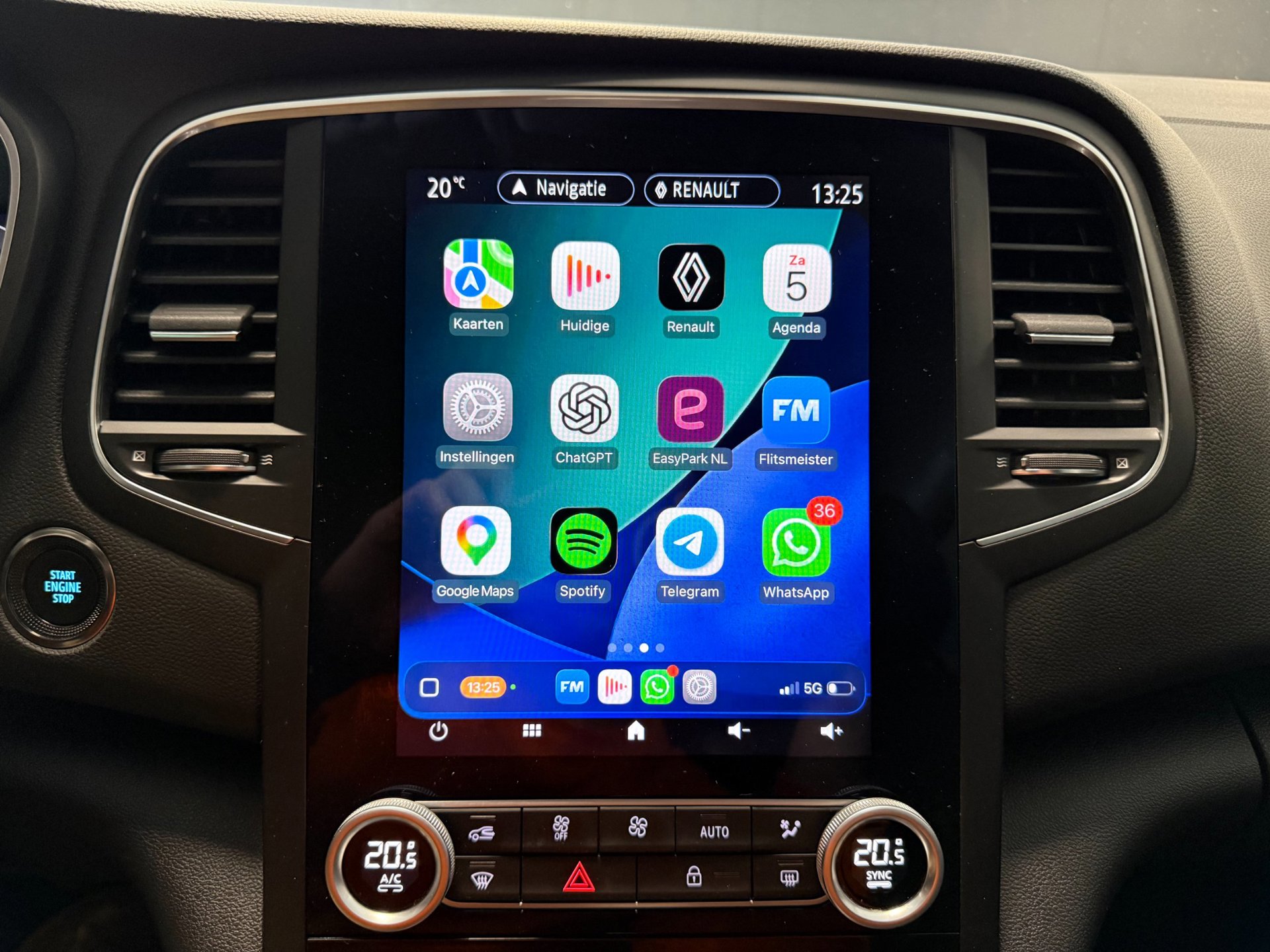 Foto van Renault Megane E-tech Plug-in Hybrid
