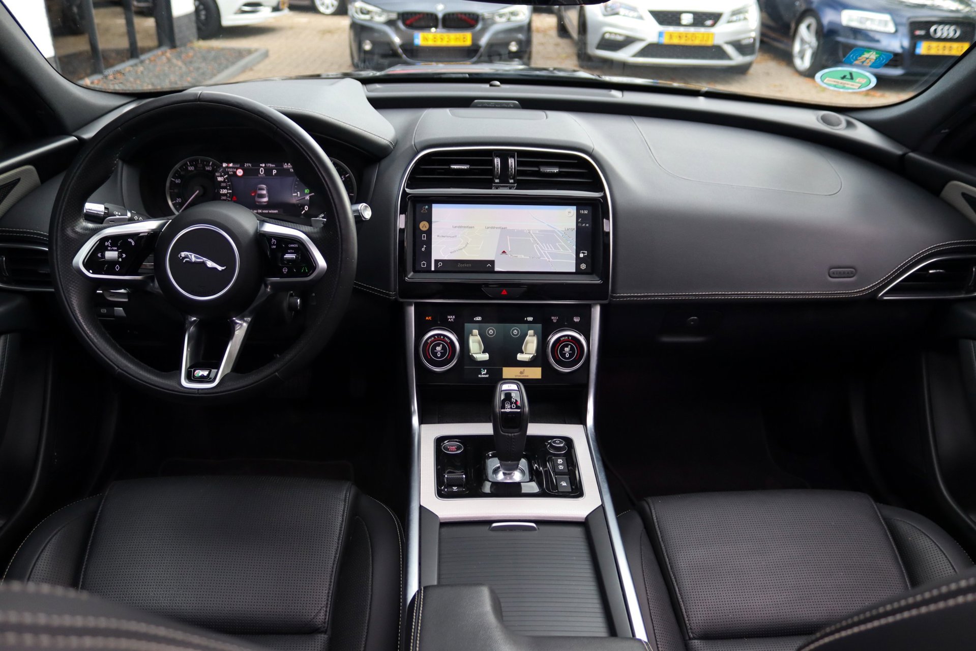 Foto van Jaguar Jaguar Xe