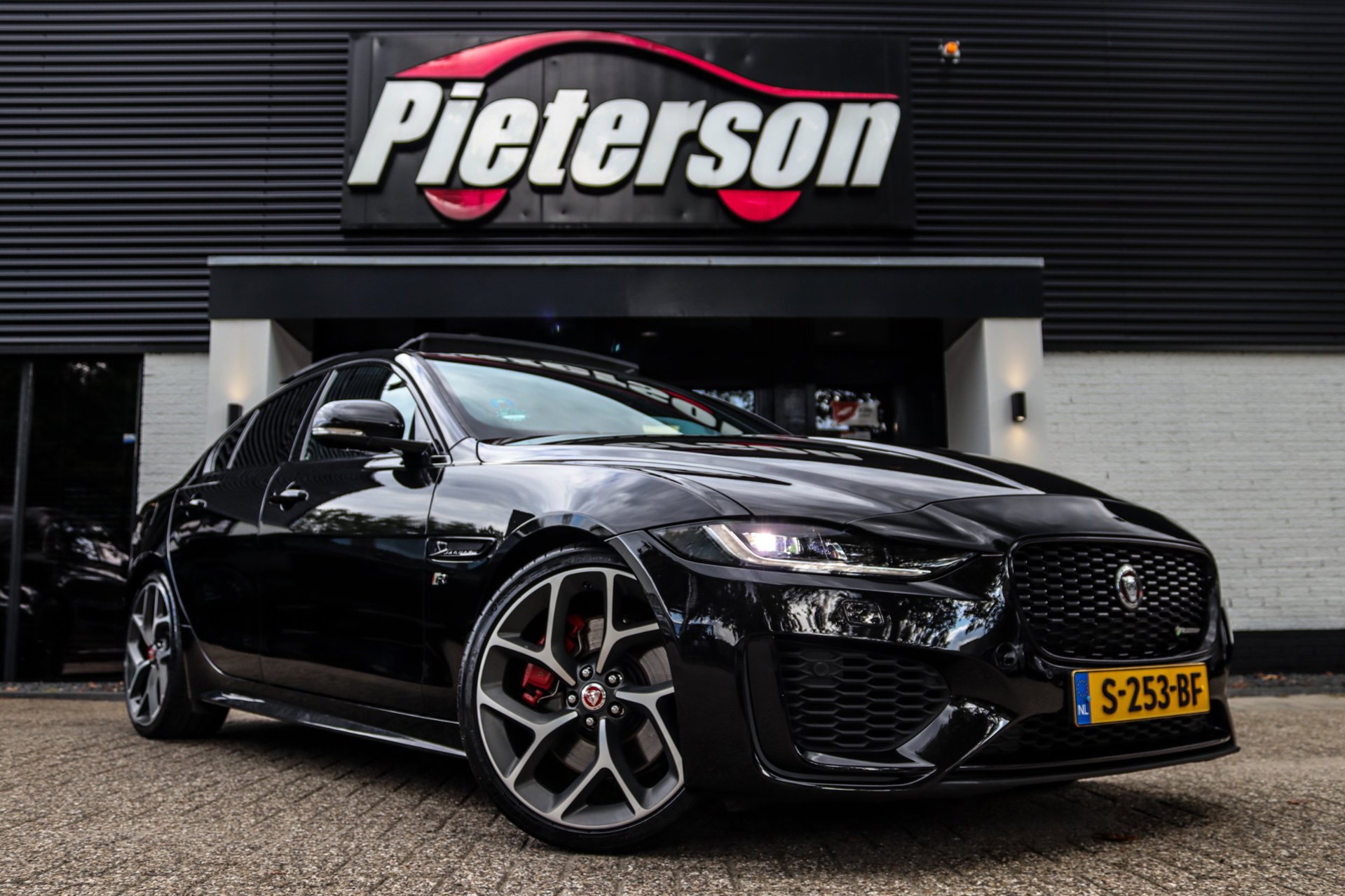 Foto van Jaguar Jaguar Xe
