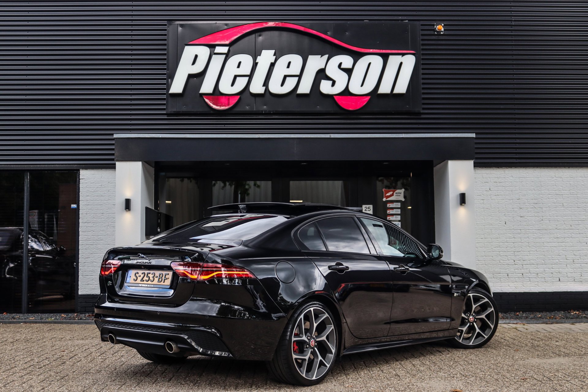 Foto van Jaguar Jaguar Xe
