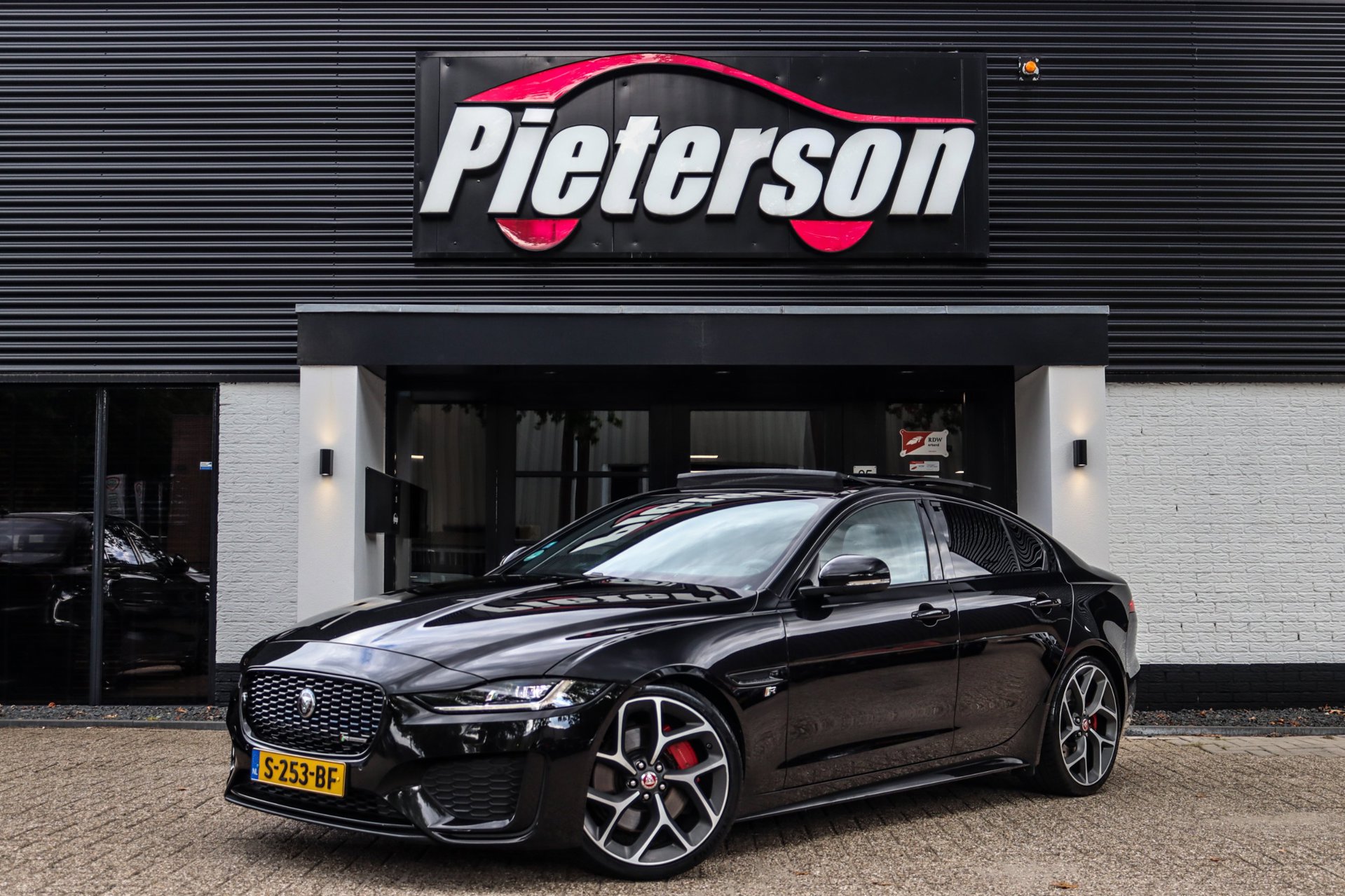 Foto van Jaguar Jaguar Xe