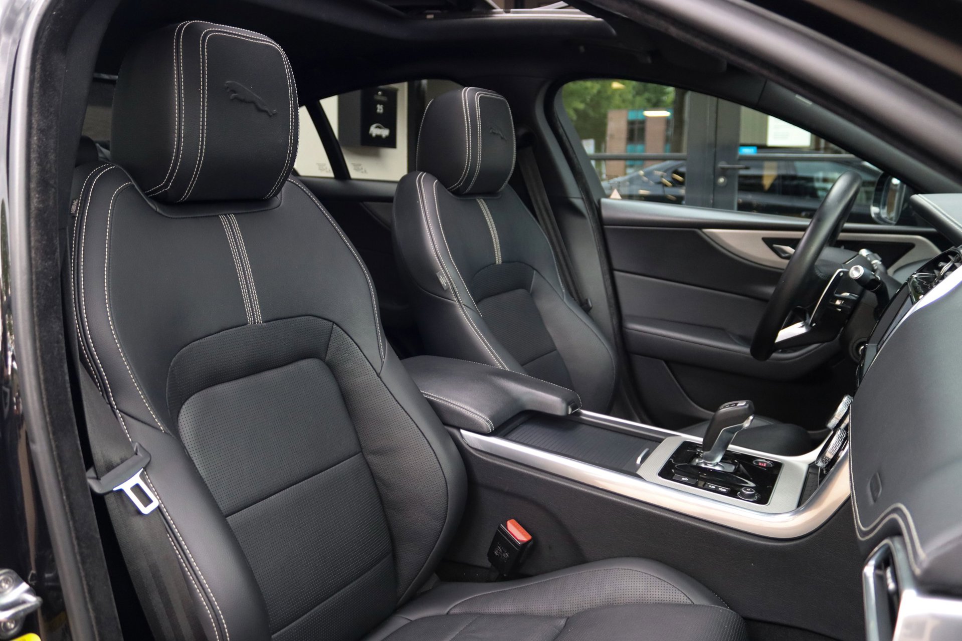Foto van Jaguar Jaguar Xe