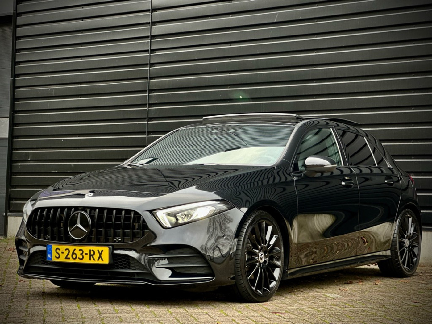Foto van Mercedes-Benz A 200