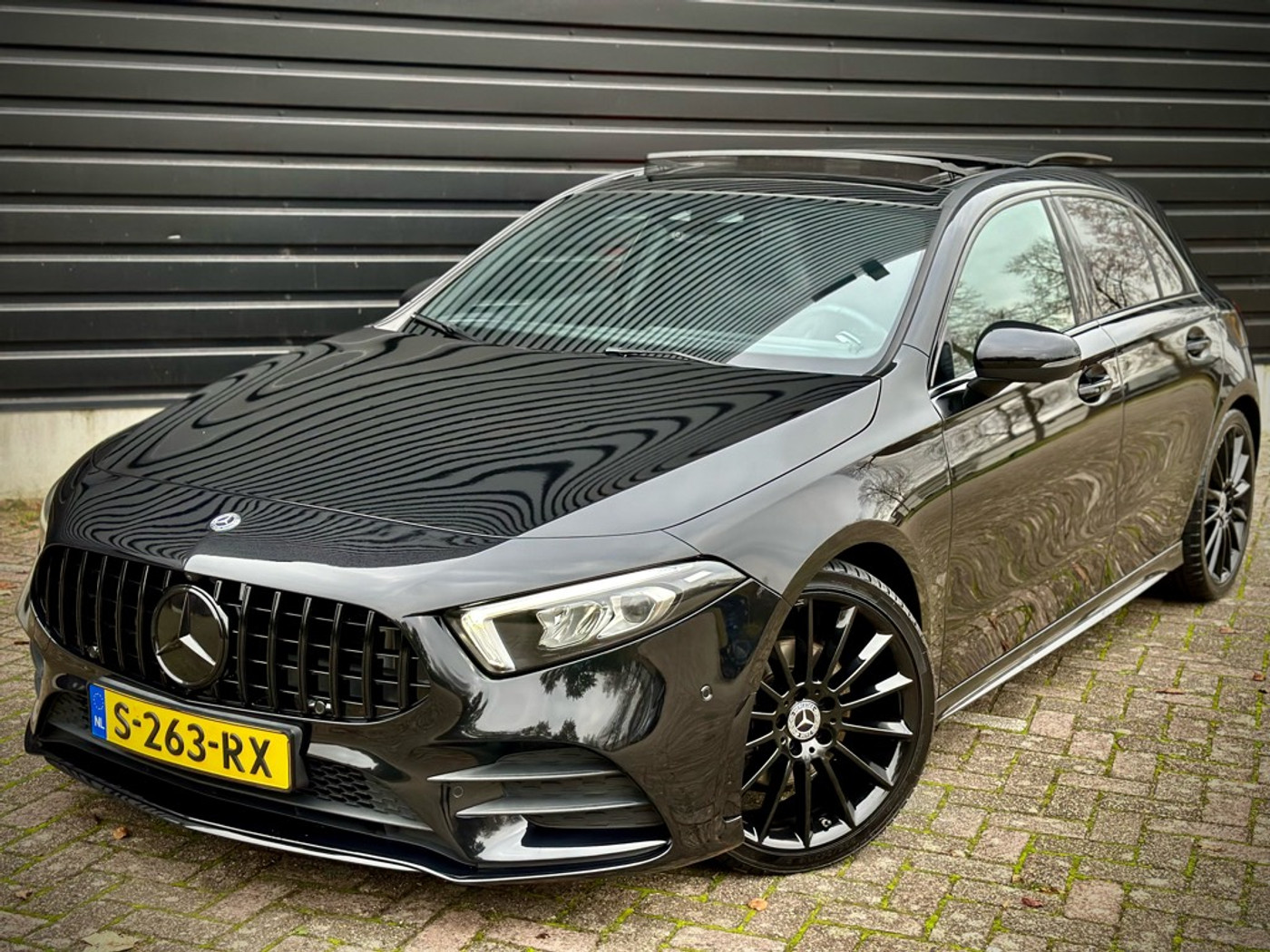 Foto van Mercedes-Benz A 200