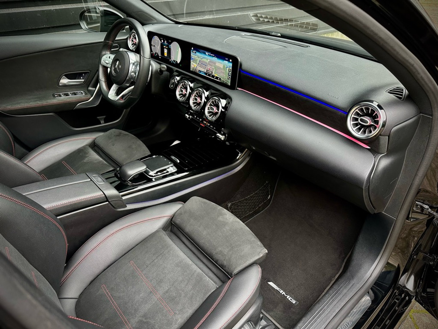 Foto van Mercedes-Benz A 200