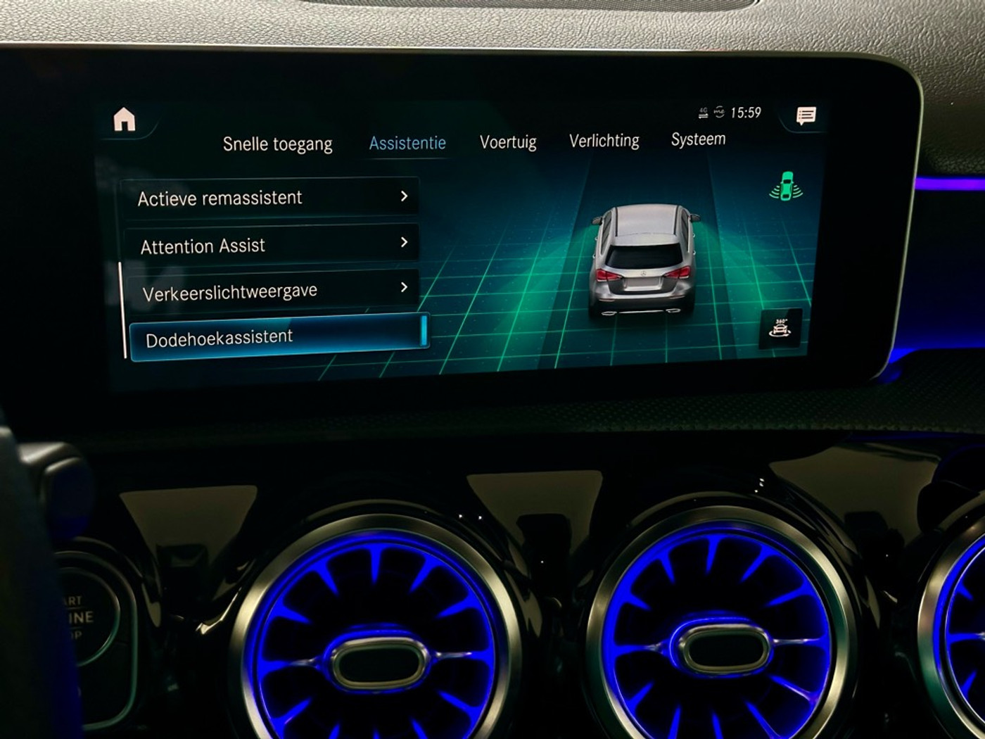 Foto van Mercedes-Benz A 200