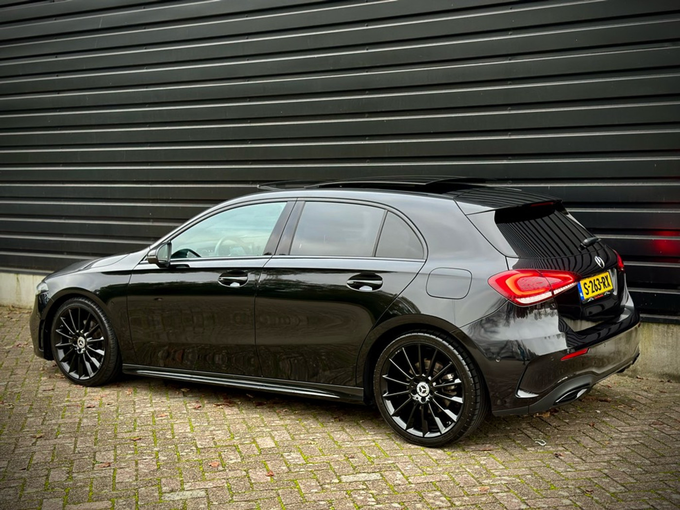 Foto van Mercedes-Benz A 200