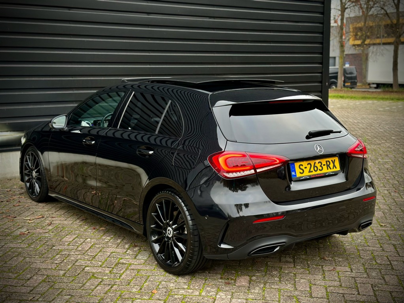 Foto van Mercedes-Benz A 200