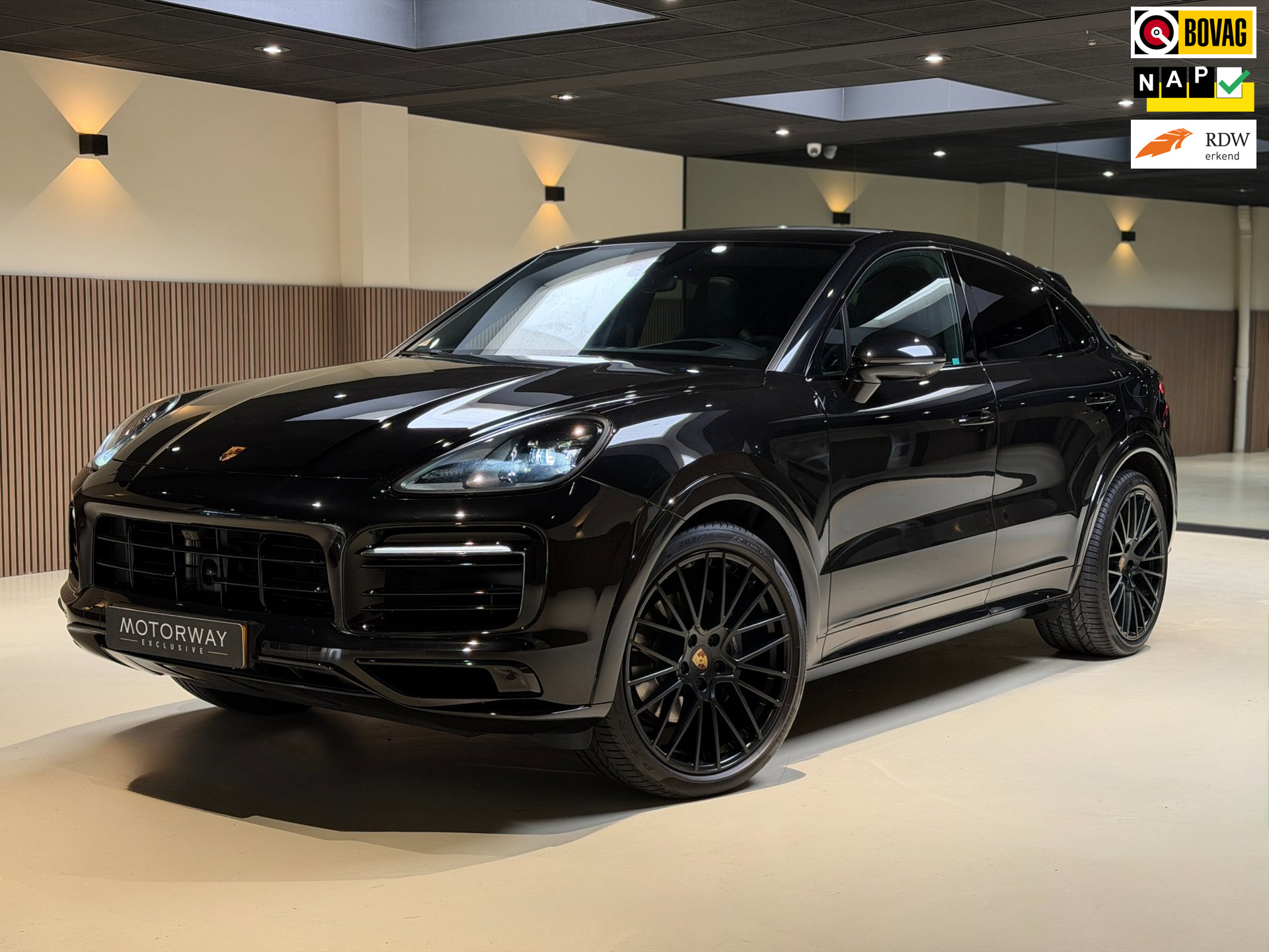 Porsche Cayenne E-hybrid 3.0 E-Hybrid|Pano|360|HUD|BOSE|Memory| 2023 - voorkant