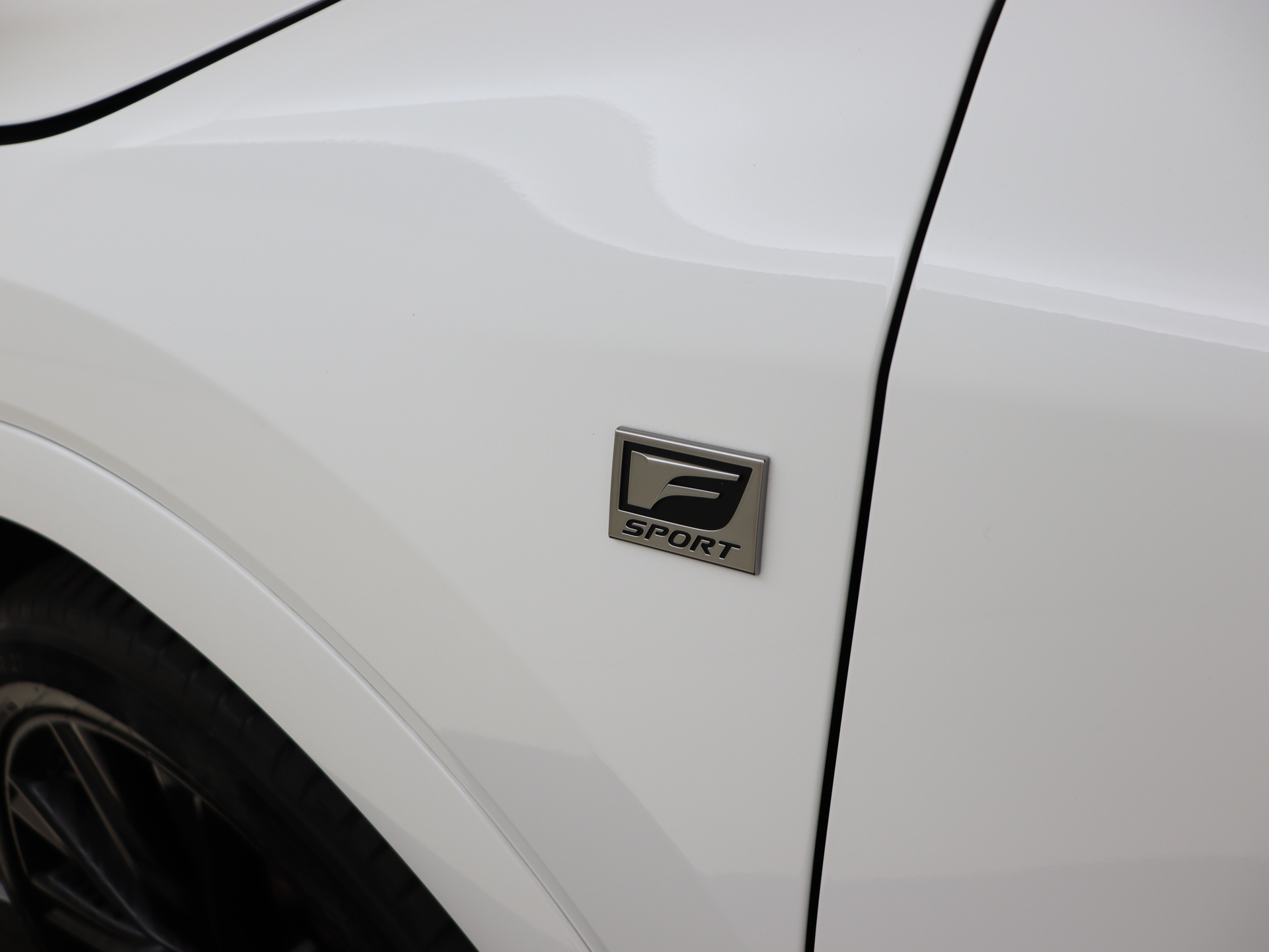 Foto van Lexus Lexus Rx500h