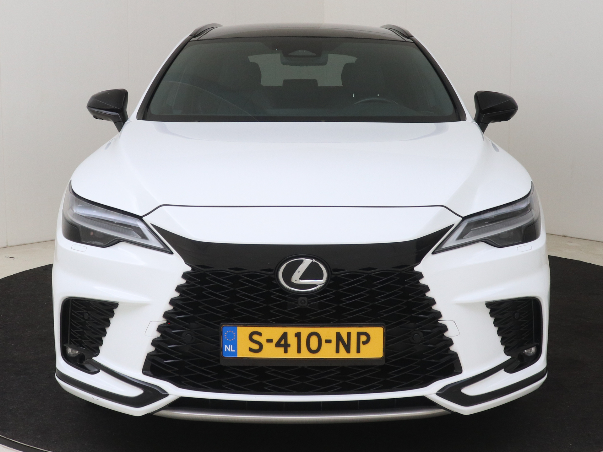 Foto van Lexus Lexus Rx500h
