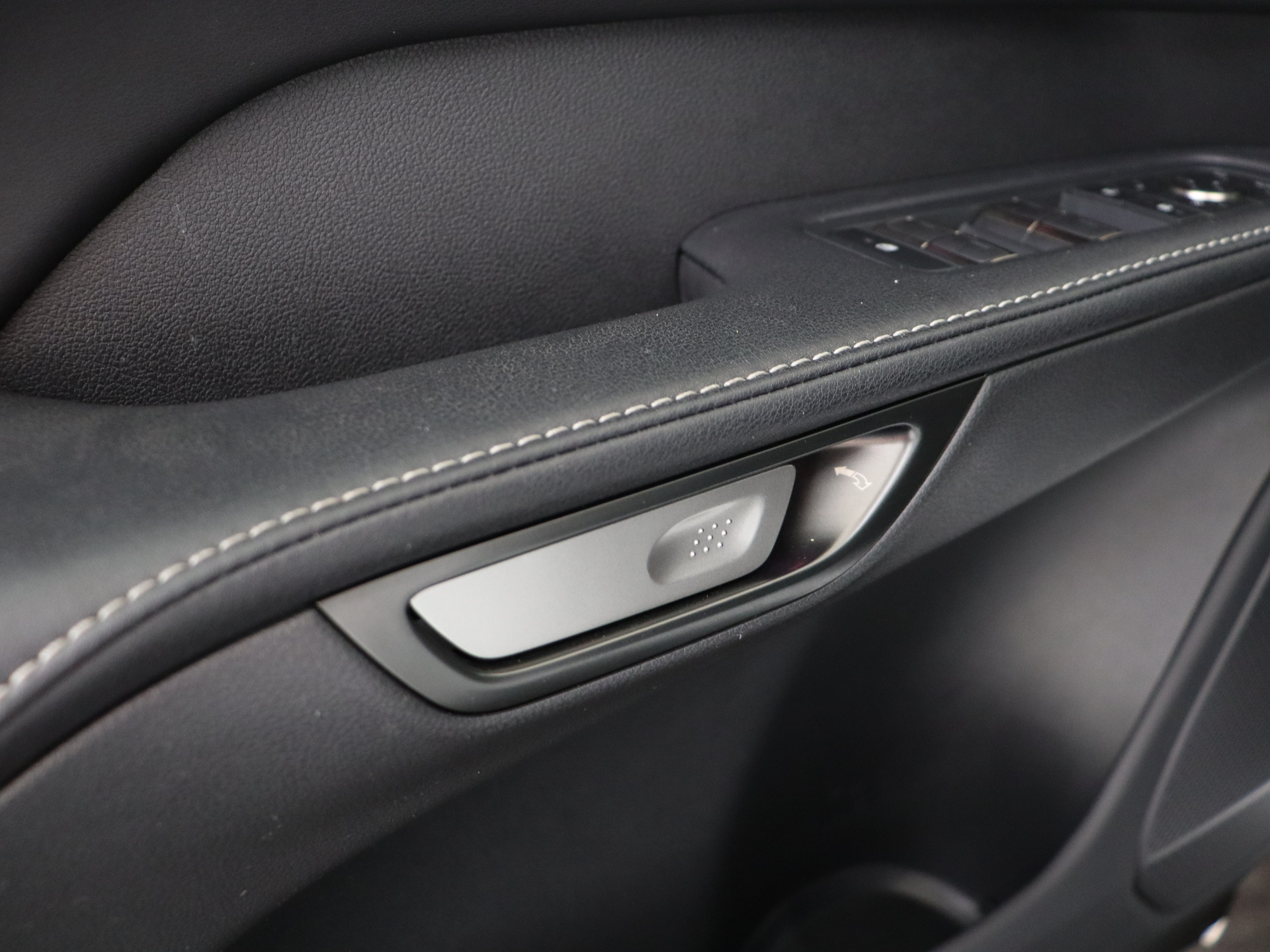 Foto van Lexus Lexus Rx500h