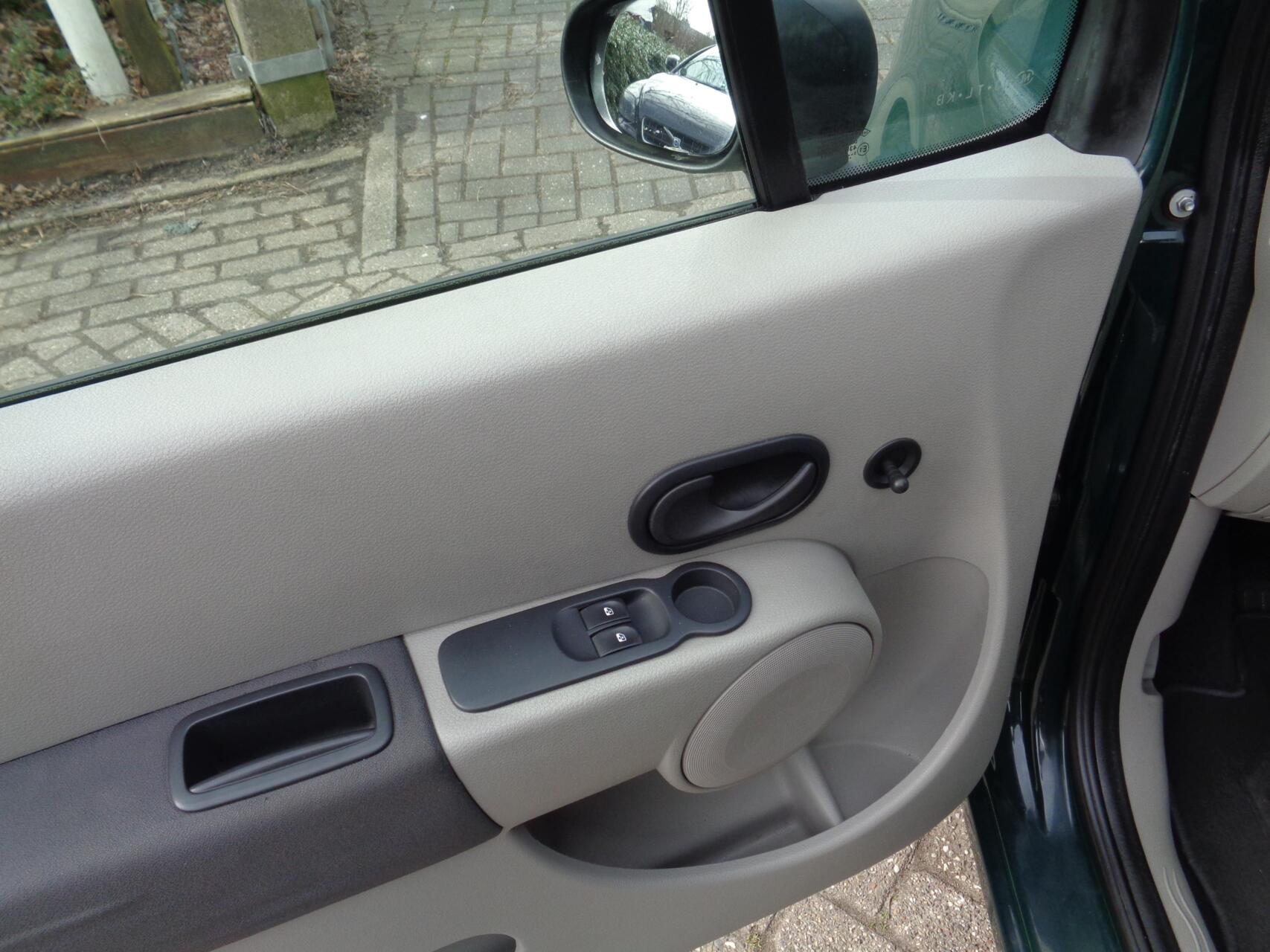 Foto van Renault Modus