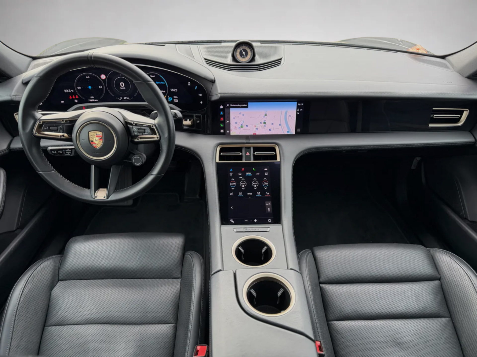 Foto van Porsche Taycan