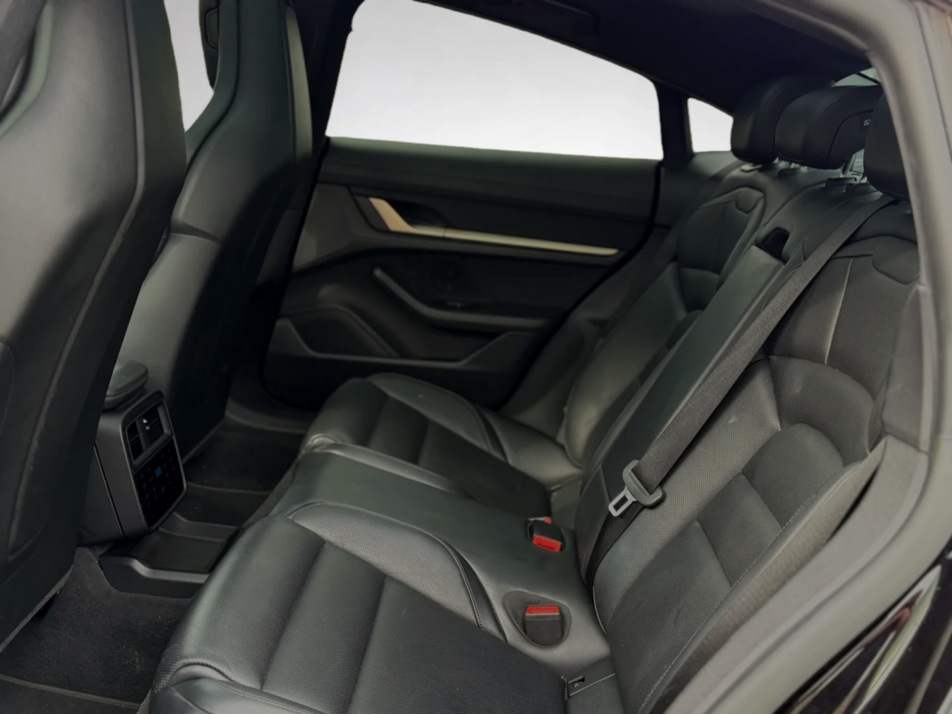 Foto van Porsche Taycan