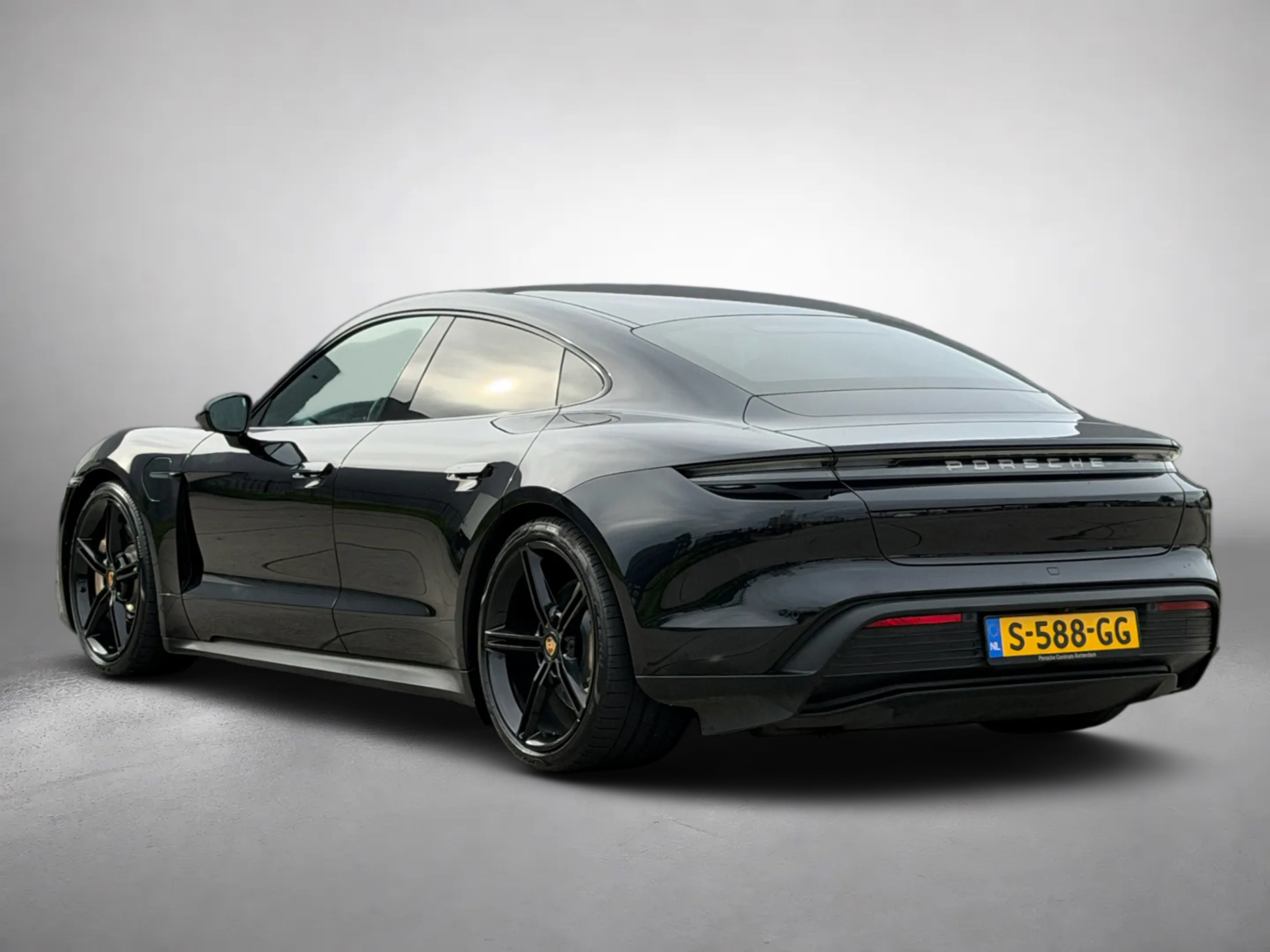 Foto van Porsche Taycan
