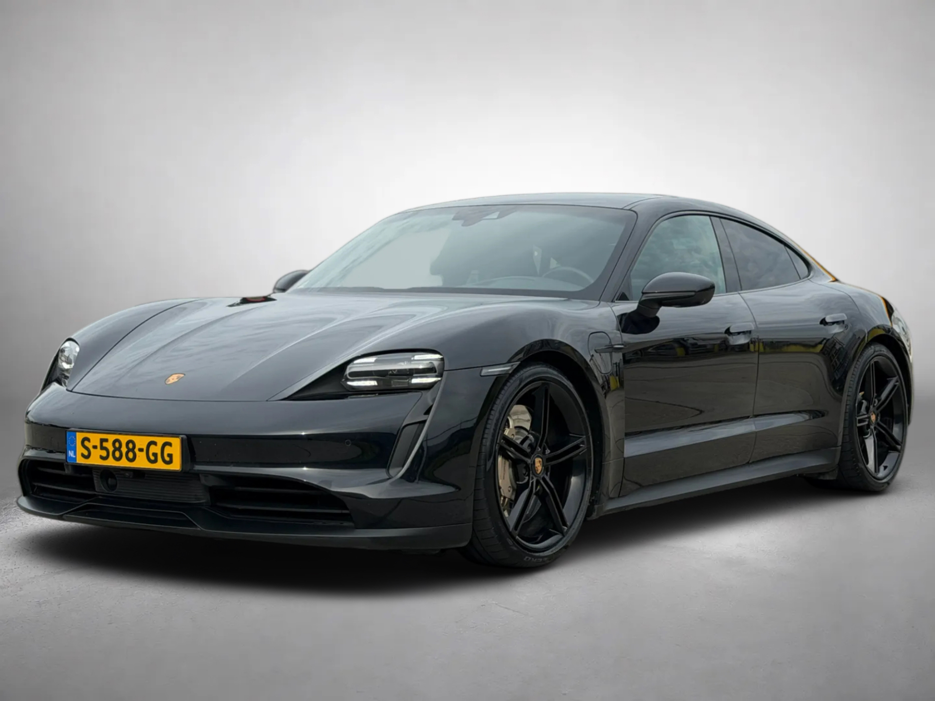 Foto van Porsche Taycan