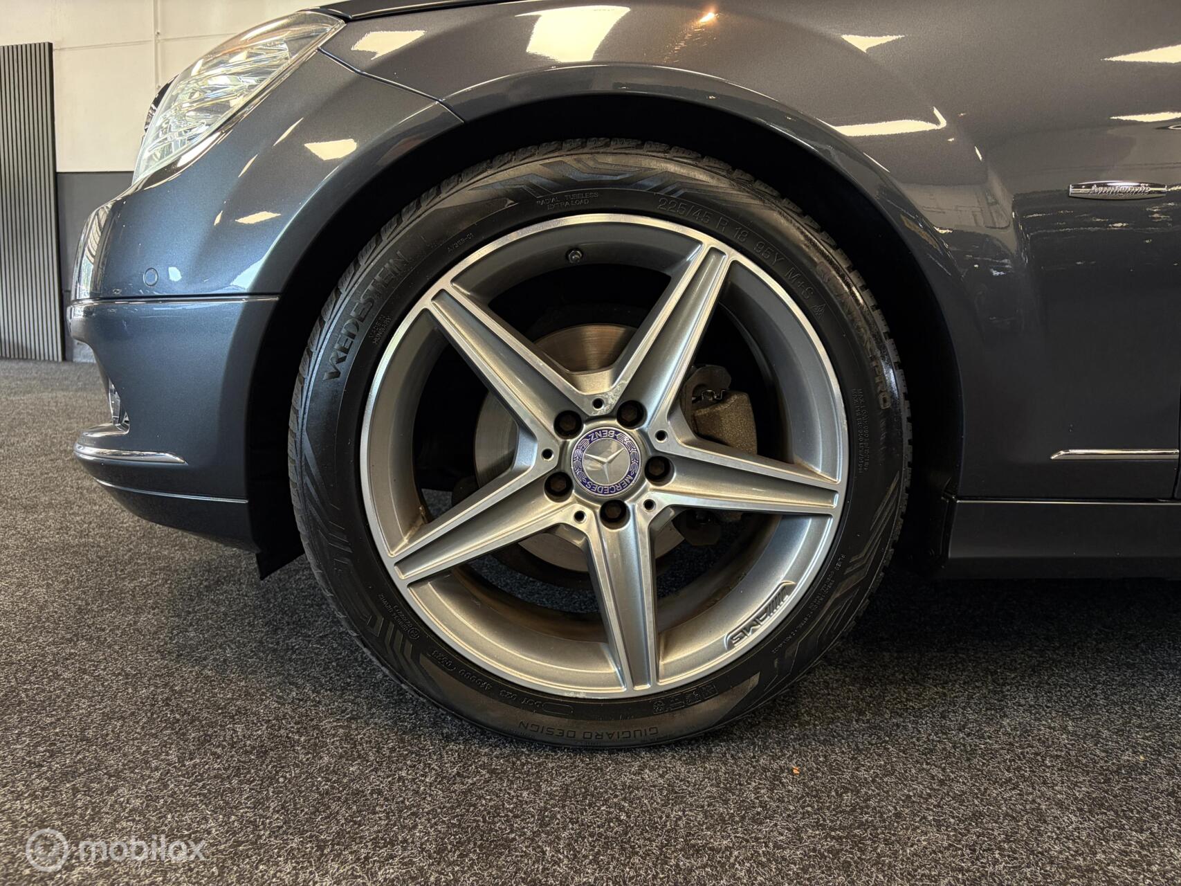 Foto van Mercedes-Benz C 180 Kompressor