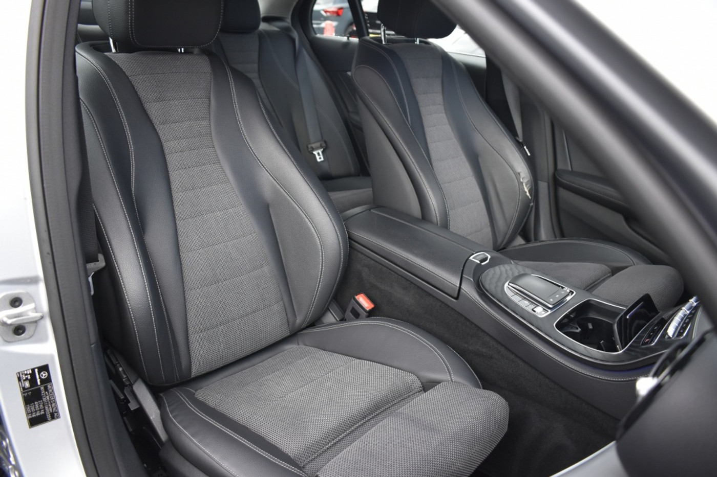 Foto van Mercedes-Benz E 300 De 4Matic