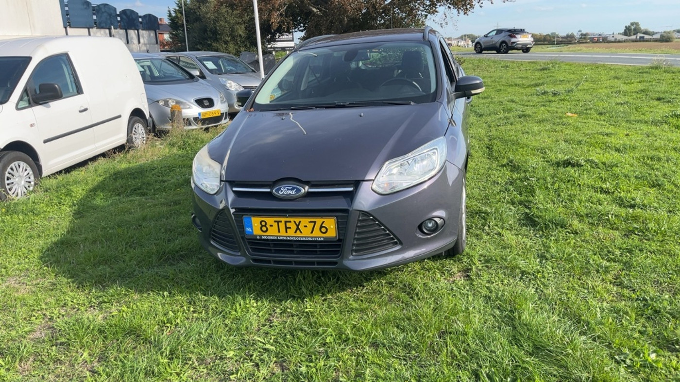 Ford Focus 1.6 TI-VCT Lease Ti. 2012 - voorkant