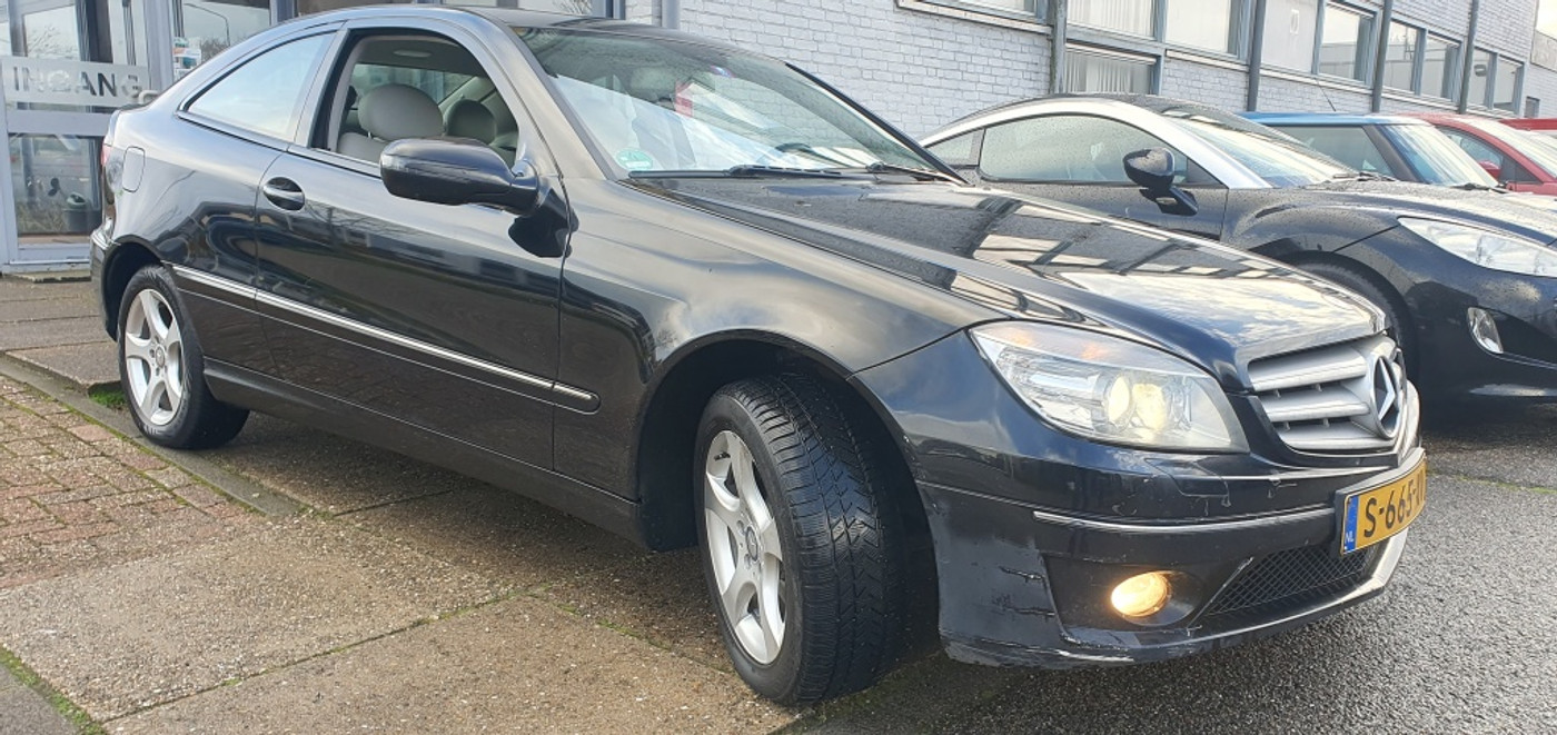 Foto van Mercedes-Benz CLC 200 Kompressor