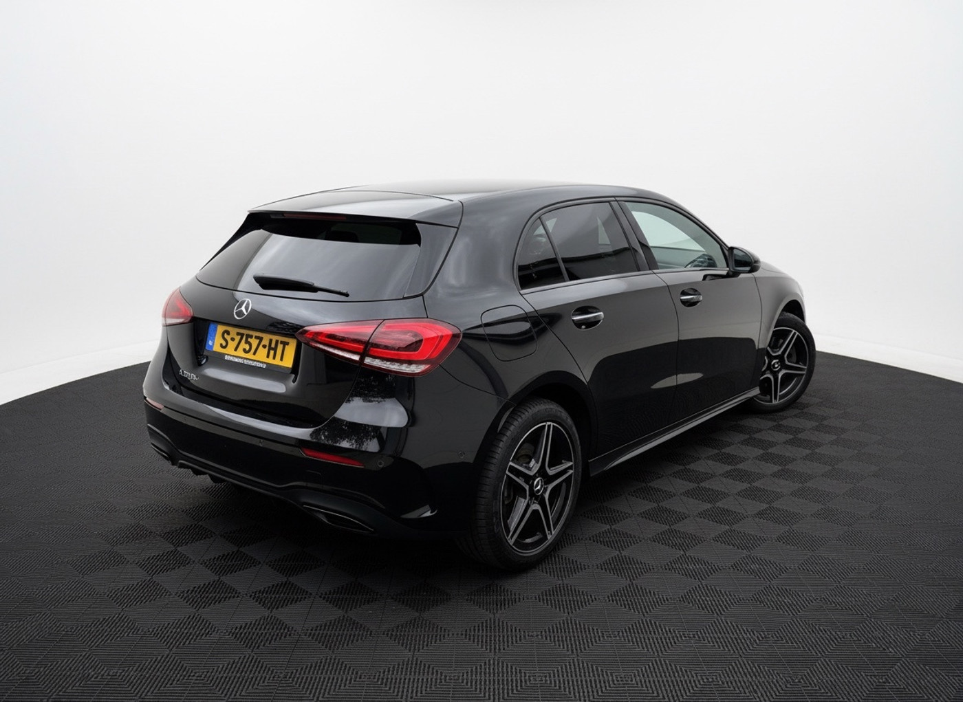 Foto van Mercedes-Benz A 250 E