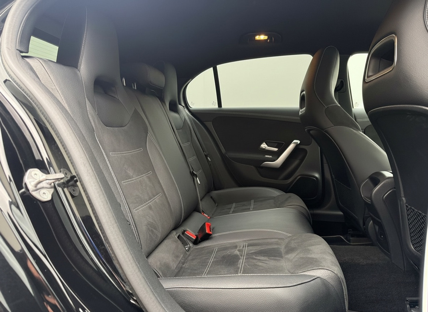 Foto van Mercedes-Benz A 250 E