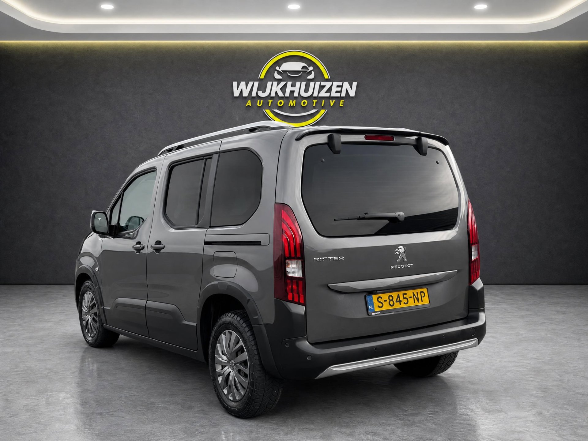 Foto van Peugeot Rifter