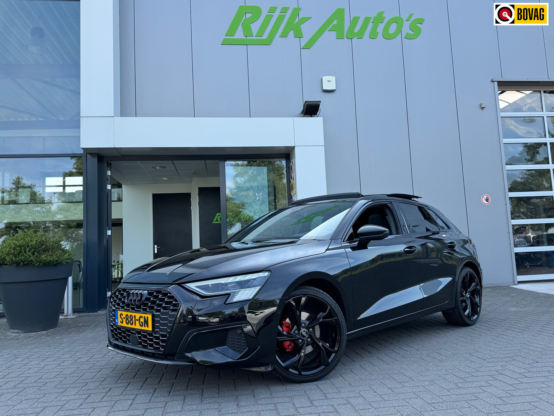 Audi A3 Sportback 35 TFSI S edition * Panoramadak * Matrix Led * Keyless 2022 - voorkant