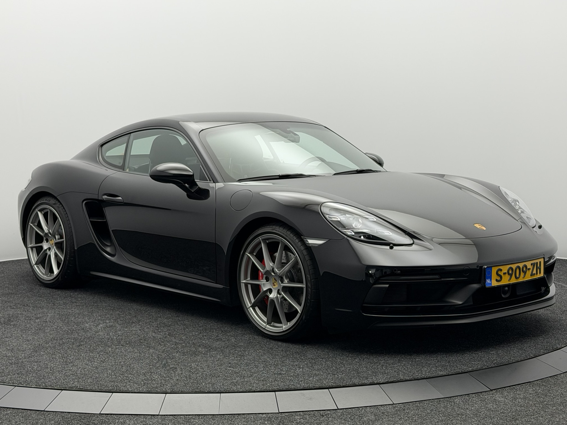 Foto van Porsche 718 Cayman GTS