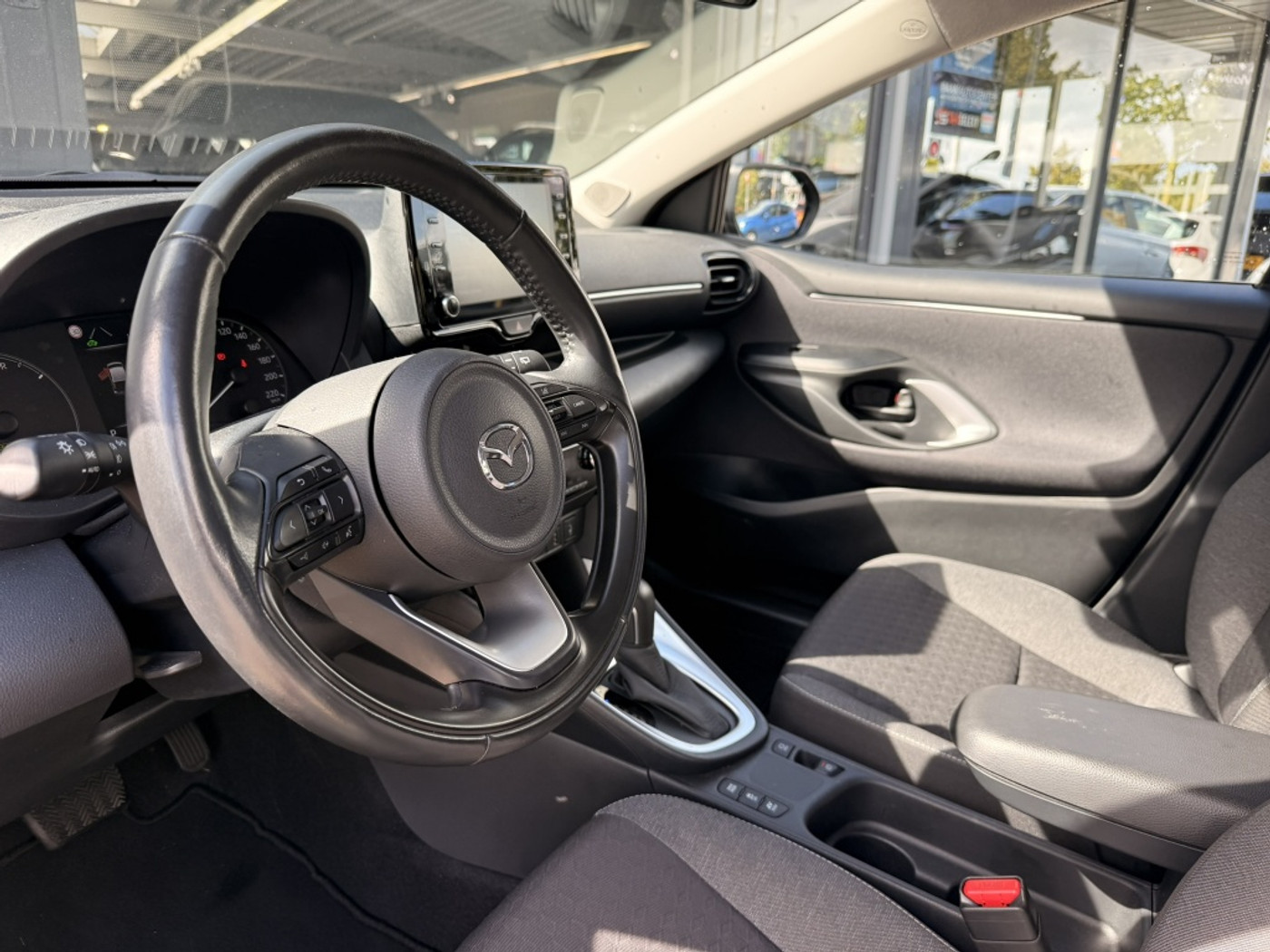 Foto van Mazda Mazda2 Hybrid