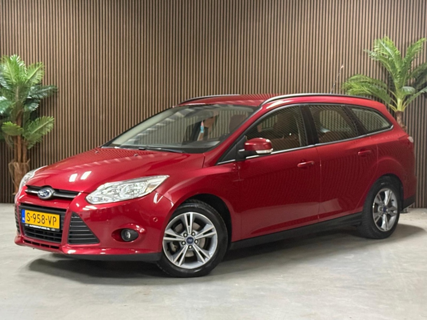 Ford Focus Wagon 1.0 EcoBoost Titanium 2013 - voorkant