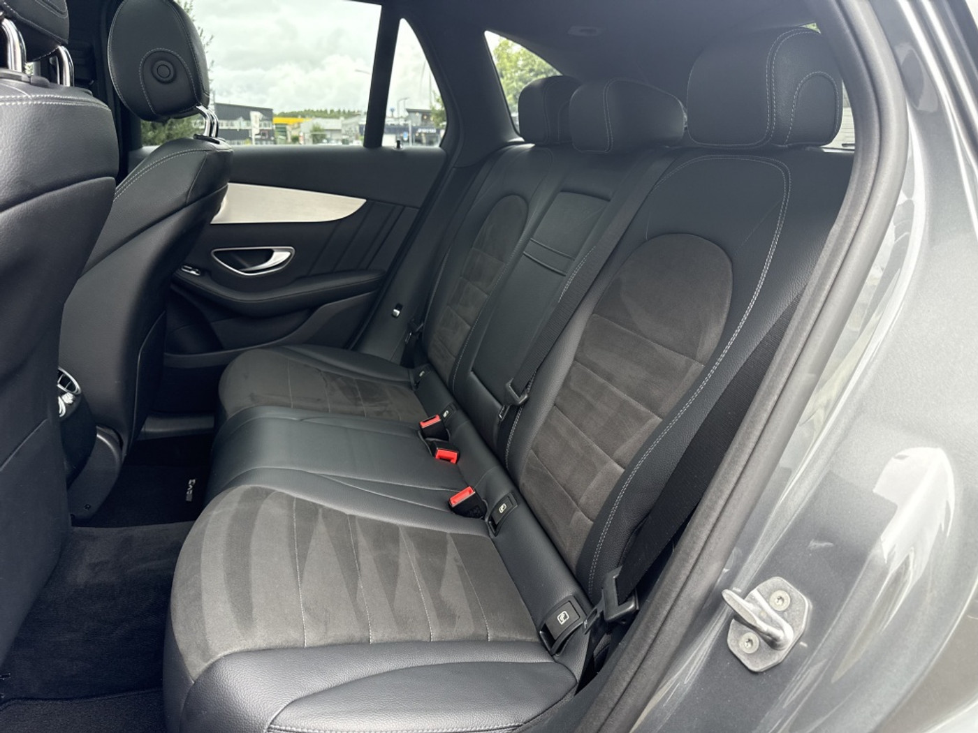 Foto van Mercedes-Benz GLC 350 E 4Matic