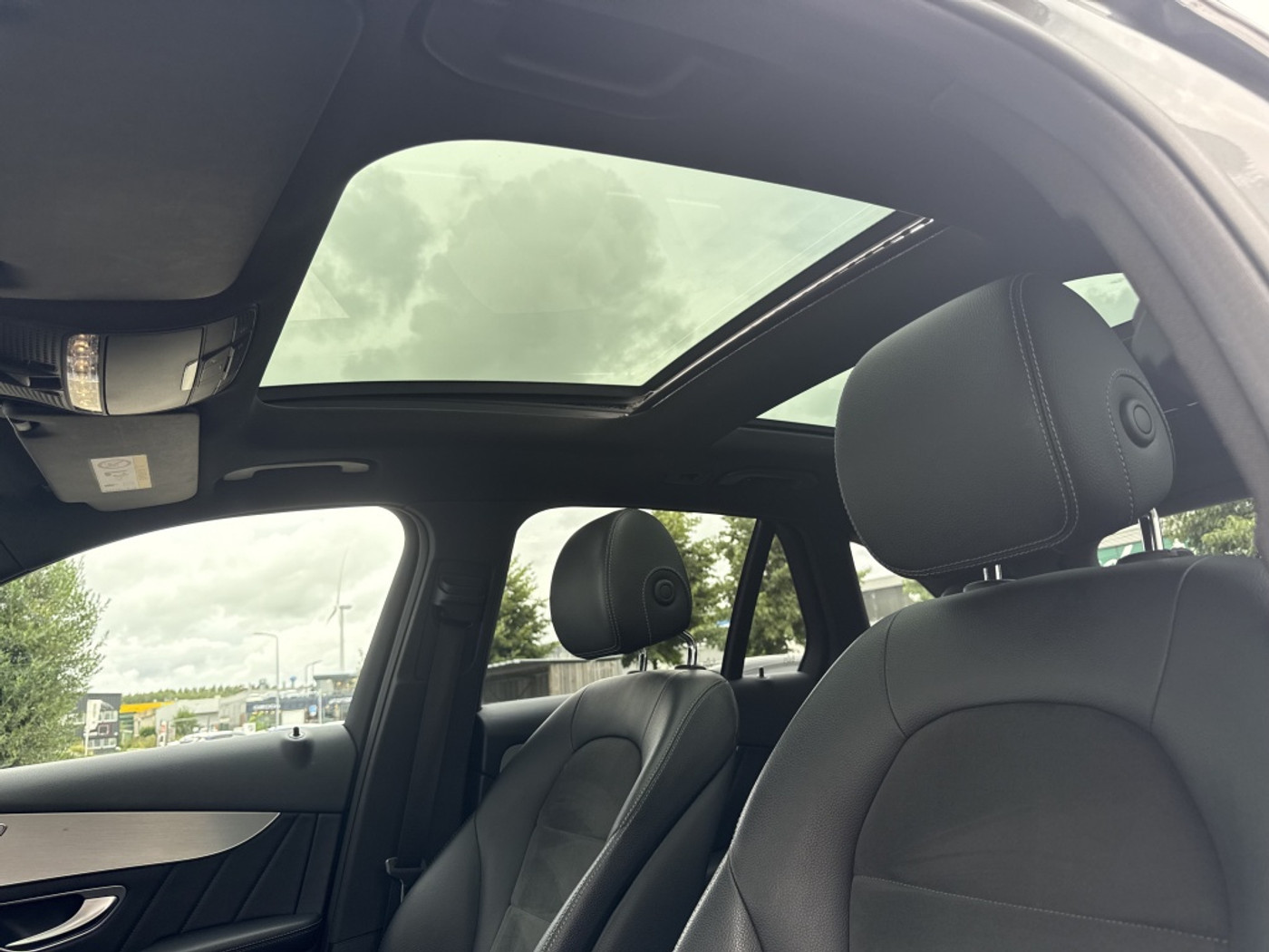 Foto van Mercedes-Benz GLC 350 E 4Matic