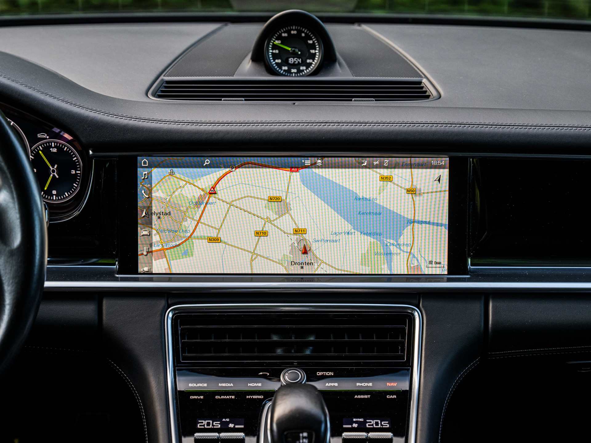 Foto van Porsche Panamera 4 E-hybrid