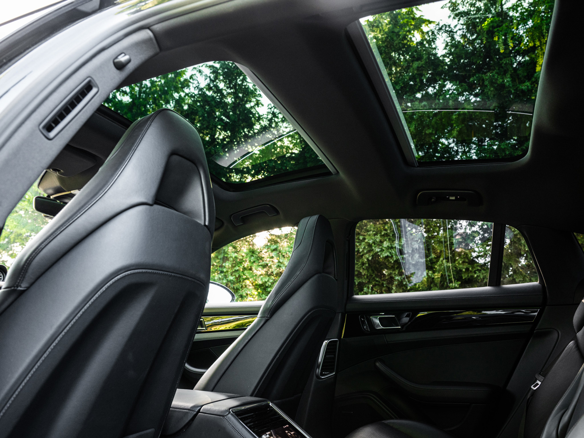 Foto van Porsche Panamera 4 E-hybrid